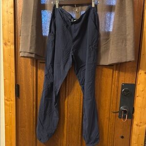 Mountain Hardwear Blue Trousers Relaxed Fit